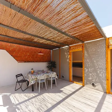 Bravissimo Canigo, Spacious And With Large Terrace Apartament Girona