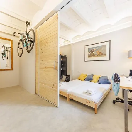 Bravissimo Canigo, Spacious And With Large Terrace Apartament
