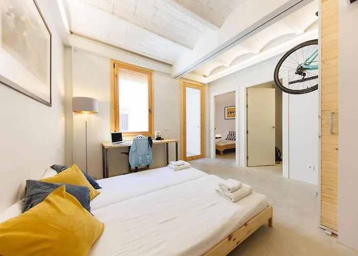 Bravissimo Canigo, Spacious And With Large Terrace * Girona