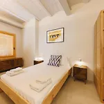 Bravissimo Canigo, Spacious And With Large Terrace * Gerona