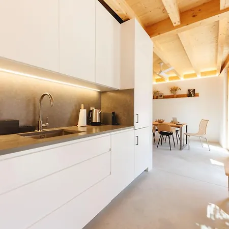 Bravissimo Canigo, Spacious And With Large Terrace خيرونا