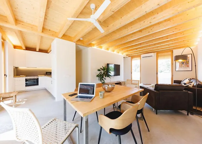 Apartment Bravissimo Canigo, Spacious And With Large Terrace