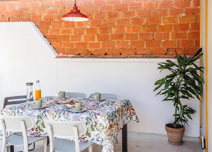 Bravissimo Canigo, Spacious And With Large Terrace Girona