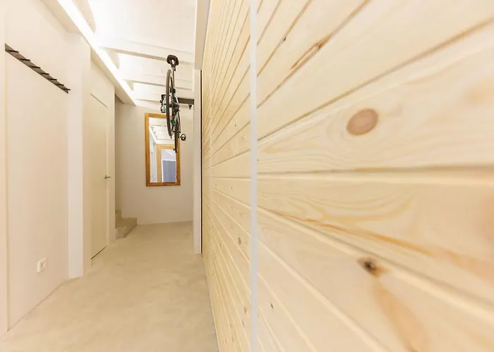 Apartment Bravissimo Canigo, Spacious And With Large Terrace Girona