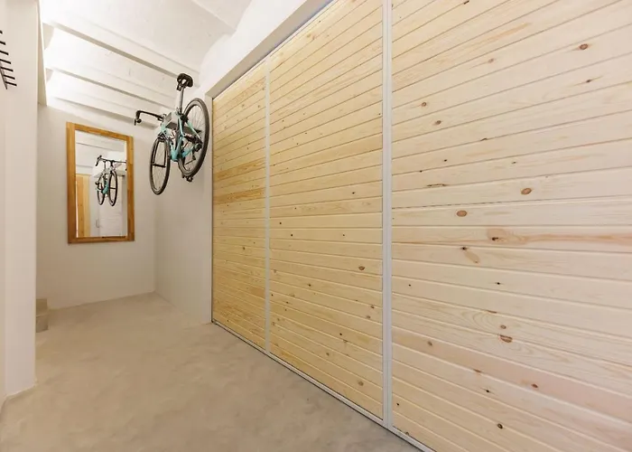 Bravissimo Canigo, Spacious And With Large Terrace Girona