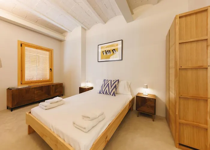 Bravissimo Canigo, Spacious And With Large Terrace * Girona