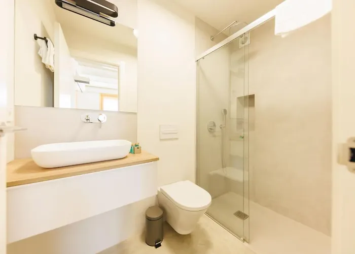 Bravissimo Canigo, Spacious And With Large Terrace דירה ז'ירונה