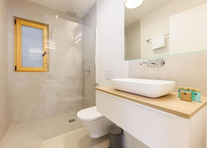 Bravissimo Canigo, Spacious And With Large Terrace * ז'ירונה